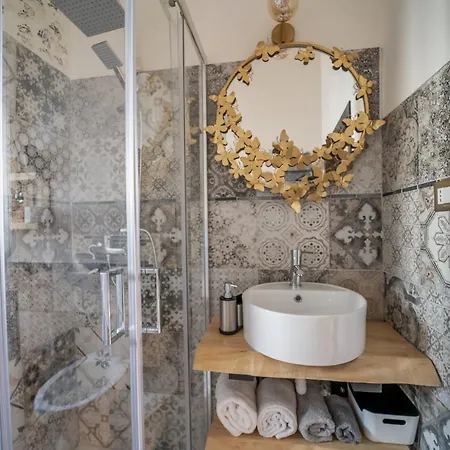 La Casa Della Moda לינה וארוחת בוקר מונטסקליוזו